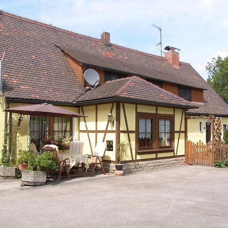 Gästehaus Gisela im fürstlichen Fischhaus Schillingsfürst Exterior foto