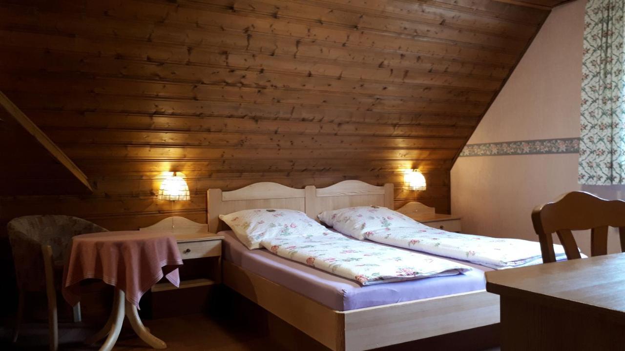Gästehaus Gisela im fürstlichen Fischhaus Schillingsfürst Exterior foto